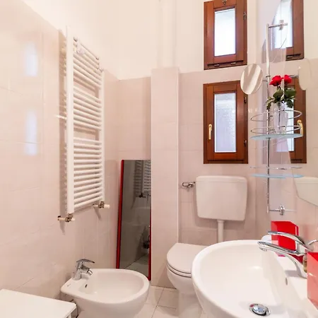 Homeby, Casa Laureti